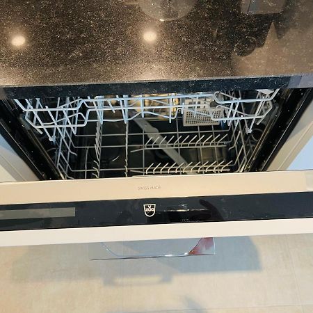 Central Apartment , Free Parking Locarno Exterior foto